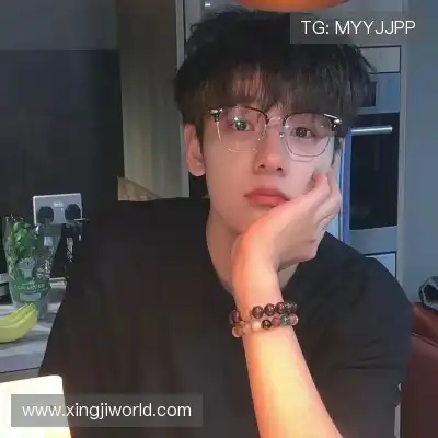 鲍欢蔚